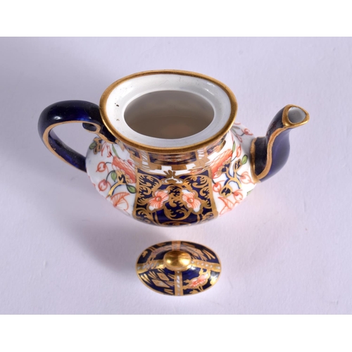 287 - ROYAL CROWN DERBY MINIATURE COFFEE POT AND COVER PATTERN 6299 PRE-1921. 7.5cm High