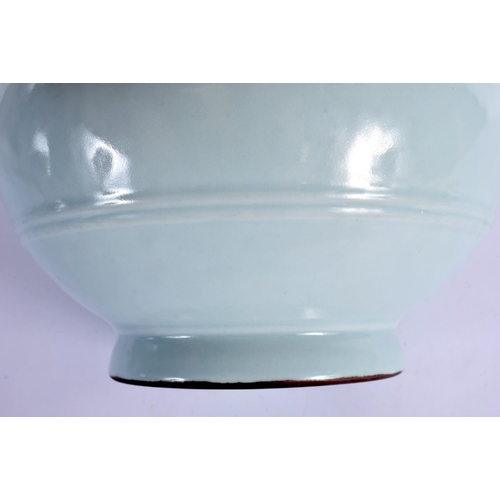 30 - A FINE AND EXTREMELY RARE CHINESE RU-TYPE 'THREE RAMS' BULBOUS VASE Yongzheng Mark and Probably of t... 