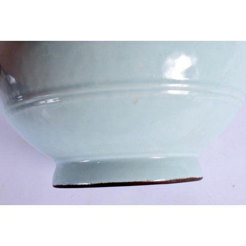 30 - A FINE AND EXTREMELY RARE CHINESE RU-TYPE 'THREE RAMS' BULBOUS VASE Yongzheng Mark and Probably of t... 