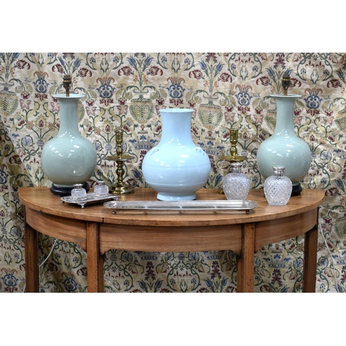 30 - A FINE AND EXTREMELY RARE CHINESE RU-TYPE 'THREE RAMS' BULBOUS VASE Yongzheng Mark and Probably of t... 