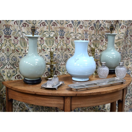 30 - A FINE AND EXTREMELY RARE CHINESE RU-TYPE 'THREE RAMS' BULBOUS VASE Yongzheng Mark and Probably of t... 