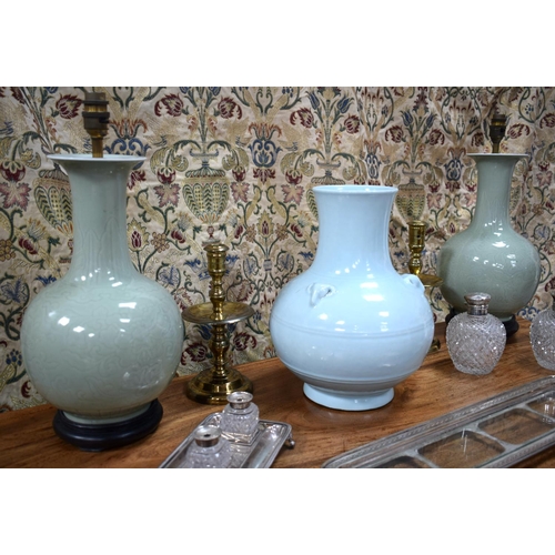 30 - A FINE AND EXTREMELY RARE CHINESE RU-TYPE 'THREE RAMS' BULBOUS VASE Yongzheng Mark and Probably of t... 