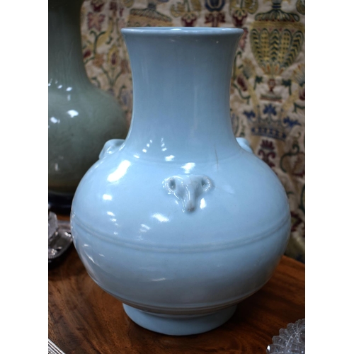 30 - A FINE AND EXTREMELY RARE CHINESE RU-TYPE 'THREE RAMS' BULBOUS VASE Yongzheng Mark and Probably of t... 
