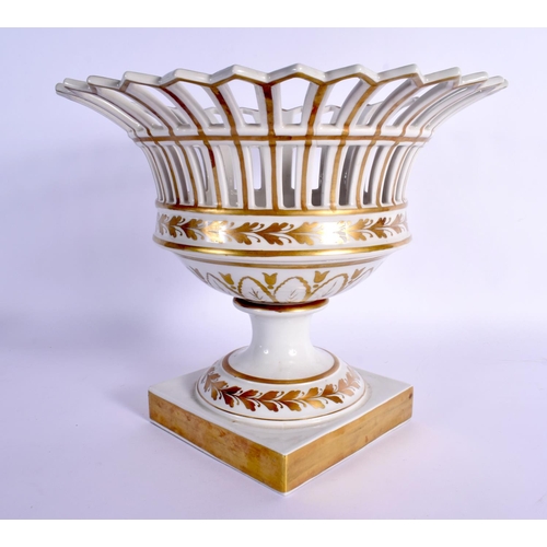 37 - A LATE 19TH FRENCH GILT AND WHITE PORCELAIN PEDESTAL COMPORT painted with gilt sprays. 26 cm x 26 cm... 