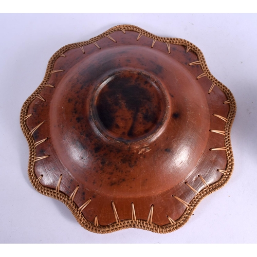 381 - A CHARMING PERUVIAN CARVED AND ENGRAVED SOUTH AMERICAN NUT together with a similar pottery lizard di... 