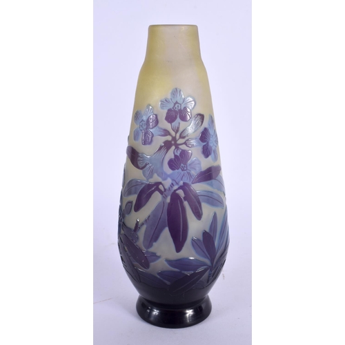 399 - A FRENCH GALLE CAMEO GLASS VASE decorated with puce foliage. 17 cm high.
