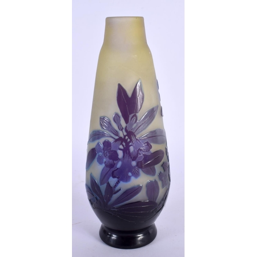 399 - A FRENCH GALLE CAMEO GLASS VASE decorated with puce foliage. 17 cm high.