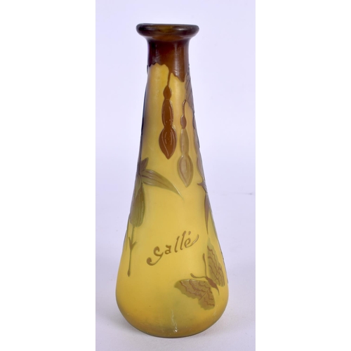 400 - A SMALL FRENCH GALLE CAMEO GLASS VASE decorated with foliage. 14 cm high.
