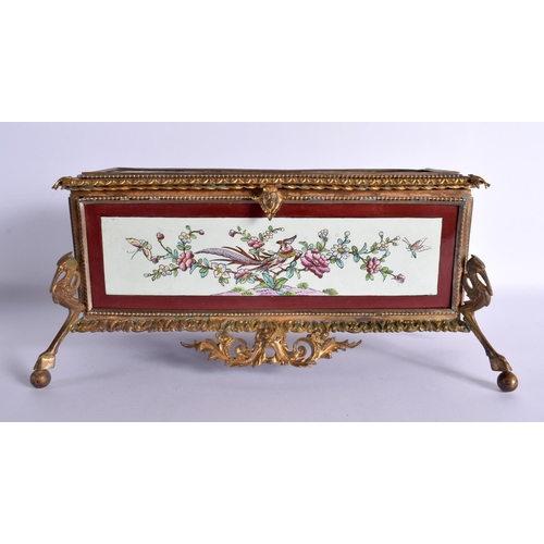 122 - A LARGE 19TH CENTURY FRENCH PAINTED SAMSONS OF PARIS PORCELAIN CASKET depicting birds in landscapes.... 