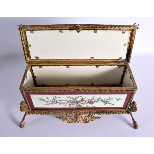 122 - A LARGE 19TH CENTURY FRENCH PAINTED SAMSONS OF PARIS PORCELAIN CASKET depicting birds in landscapes.... 