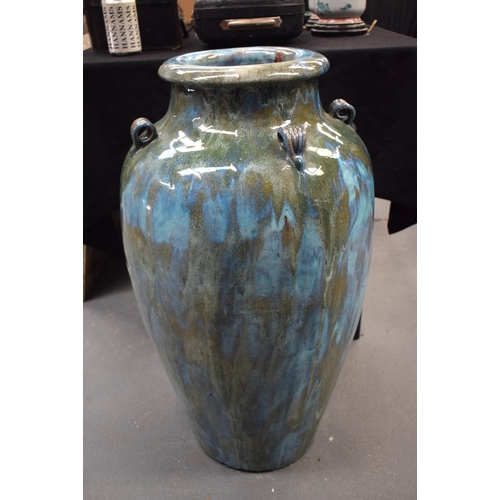 253 - A VERY LARGE EARLY 20TH CENTURY CHINESE FLAMBE GLAZED FLOOR VASE Late Qing/Republic. 80 cm x 40 cm.