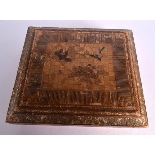 267 - A LARGE ANTIQUE PRISONER OF WAR TYPE STRAW WORK BOX AND COVER decorated with birds. 34 cm x 28 cm.