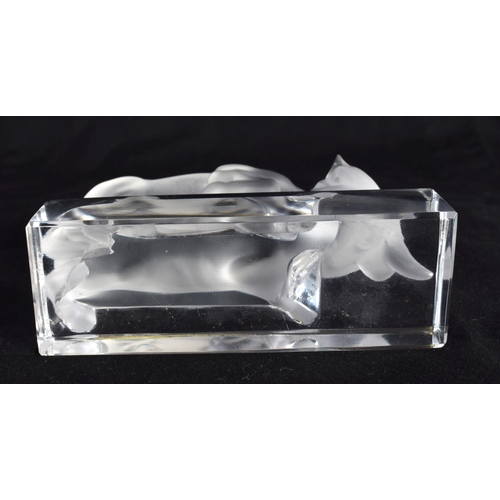 75 - A FRENCH LALIQUE GLASS BULL. 11 cm x 9 cm.