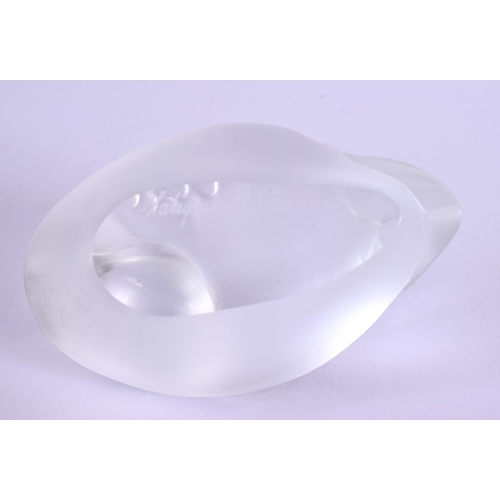 96 - A FRENCH LALIQUE GLASS DUCK. 7 cm x 4 cm.