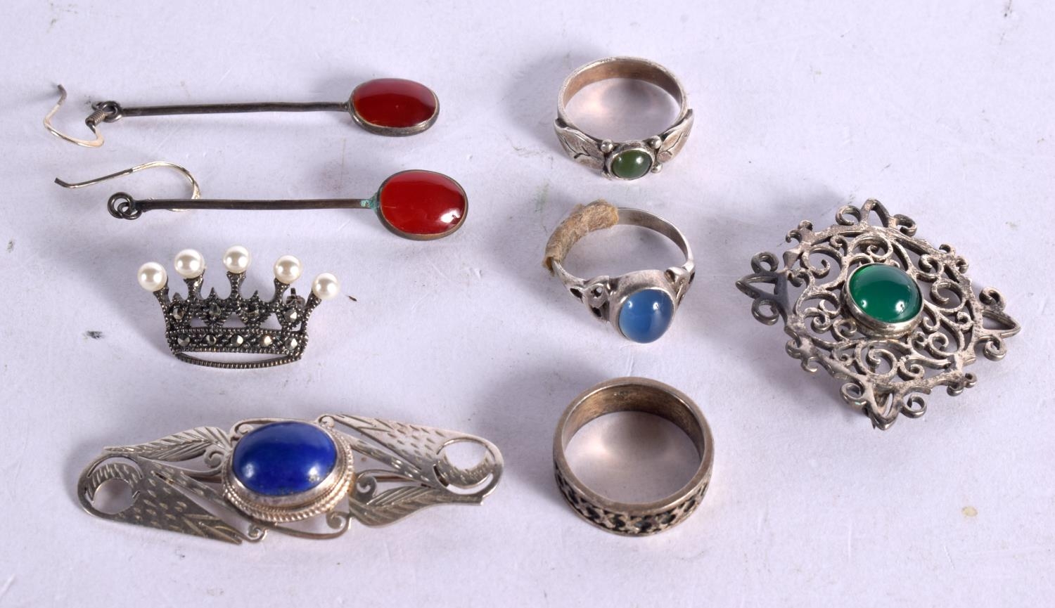 ASSORTED WHITE METAL JEWELLERY 8 