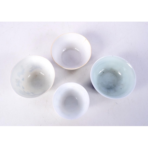 3876 - A collection of Chinese Porcelain blue and white tea bowls 5.5 x 8 cm (4).