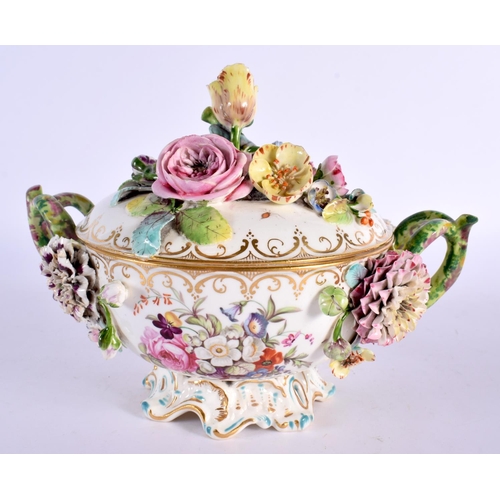 109 - 19th century ecuelle and cover painted and encrusted with flowers probably Chamberlains. 15cm High