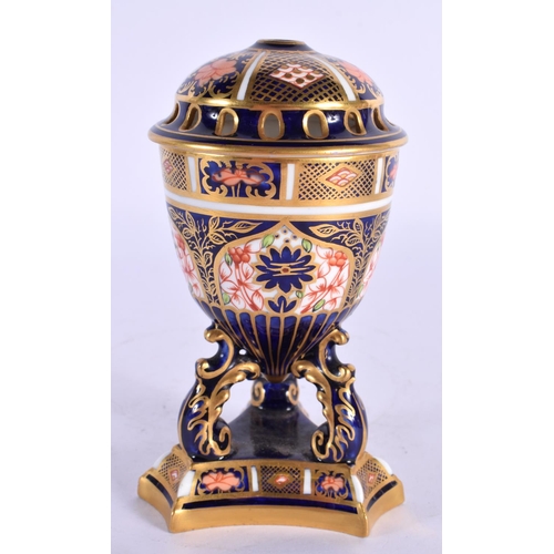 119 - Royal Crown Derby pot pourri vase and cover painted with pattern 1128, date mark for  1908. 12.5cm H... 