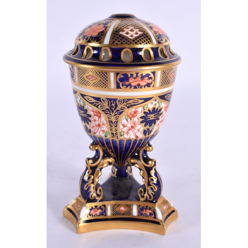 119 - Royal Crown Derby pot pourri vase and cover painted with pattern 1128, date mark for  1908. 12.5cm H... 