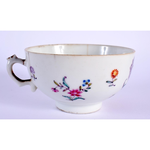 13 - A VERY RARE 18TH CENTURY CHINESE EXPORT FAMILLE ROSE TEACUP painted in London, possibly at the Giles... 