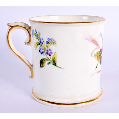 136 - Royal Worcester mug with rolled foot painted with a bird by Hopewell date mark for 1883. 7.5cm High