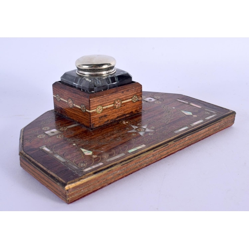 295B - A LOVELY EUROPEAN CARVED ROSEWOOD SECESSIONIST MOVEMENT INKWELL decorated with flowers. 16 cm x 10 c... 