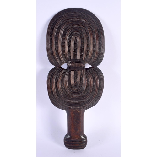 368 - A RARE EARLY 20TH CENTURY MAORI TRIBAL NEW ZEALAND CARVED WOOD HAND CLUB Kotiate, with chip carved d... 