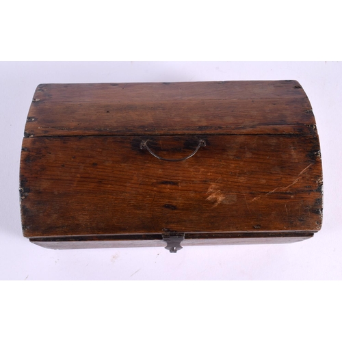 411 - A 19TH CENTURY CONTINENTAL PINE BOX AND COVER. 22 cm x 10 cm.