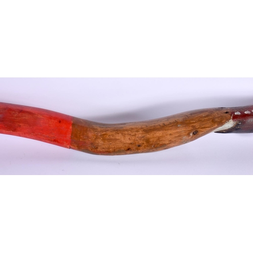 466 - A RARE ANTIQUE FOLK ART DOUBLE HEAD WALKING CANE. 86 cm long.