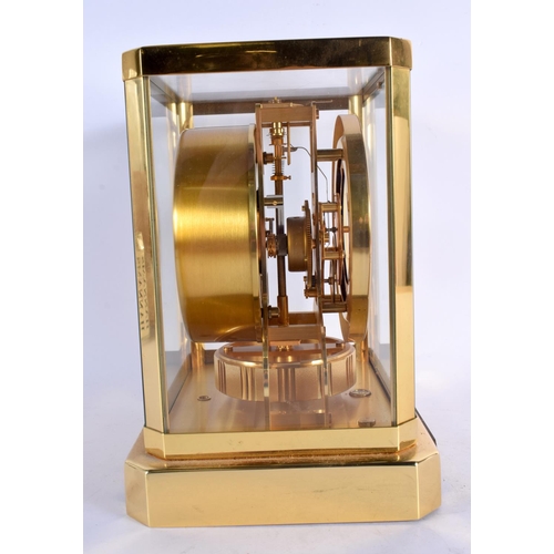 676 - A JAEGER LE COULTRE ATMOS CLOCK No 559204. 24 cm x 18 cm.