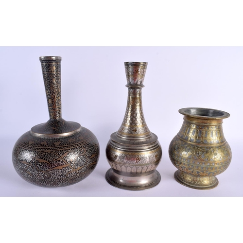 690E - AN 18TH/19TH CENTURY MIDDLE EASTERN ALLOY HOOKAH PIPE BASE together with a bidriware vase & a bronze... 