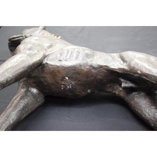 698 - A LARGE PAIR OF CONTEMPORARY BRONZE FIGURES OF GUARD DOGS. 60 cm x 50 cm.