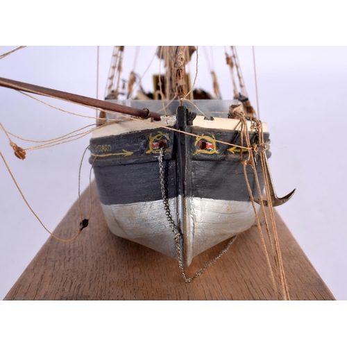 700 - A FELLOWS AND CO GREAT YARMOUTH SCRATCH BUILT BOAT modelled as a Thames Sailing Barge Will Everard (... 