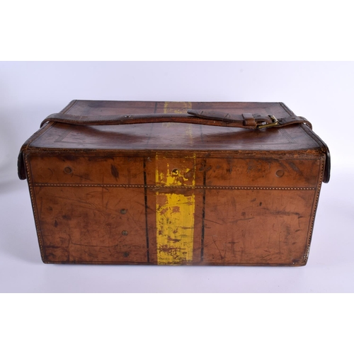 705E - A LOVELY ANTIQUE HARDY BROTHERS LEATHER CASED FISHING REEL CARRYING CASE. 48 cm x 32 cm x 24 cm.