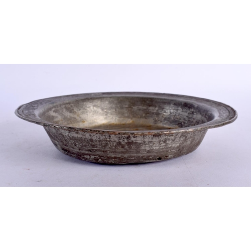 738 - AN UNUSUAL EARLY PERSIAN MIDDLE EASTERN SAFAVID TINNED BOWL incised with scripture. 17 cm diameter.