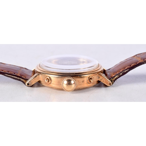 1028 - A GOOD 18CT GOLD MOVADO WRISTWATCH. 3.5 cm wide inc crown.