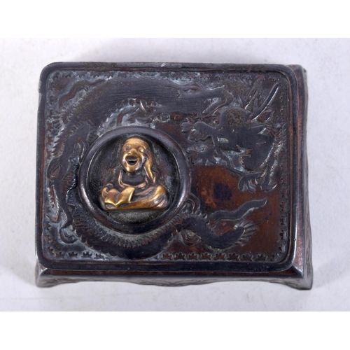 1071 - A 19TH CENTURY JAPANESE MEIJI PERIOD MIXED METAL STAMP BOX. 76 grams. 5.5 cm x 4.25 cm.