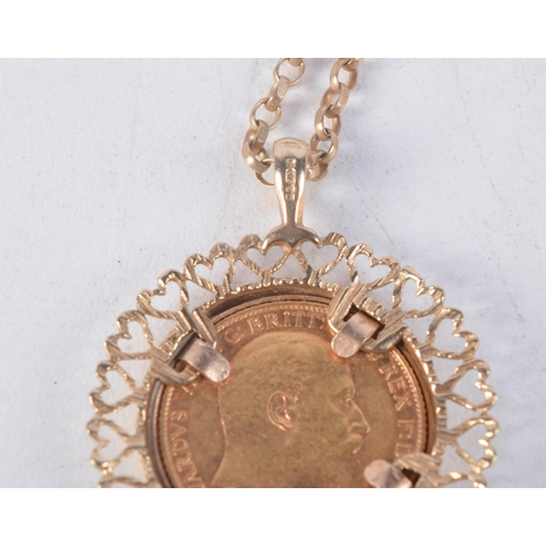 1135 - A 9CT GOLD NECKLACE with attached 1908 half sovereign. 13.7 grams. Chain 60 cm long, pendant 3.5 cm ... 