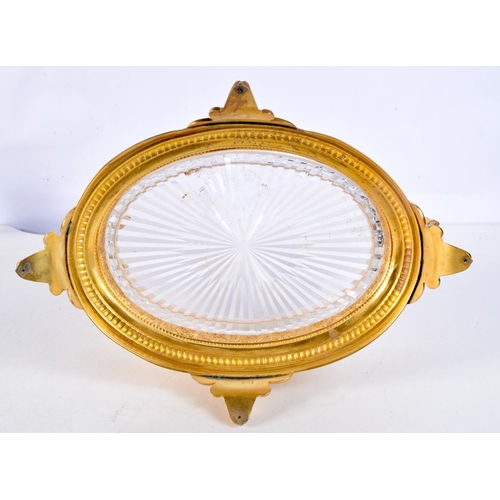 1181 - A VINTAGE SILVER GILT AND CUT CRYSTAL GLASS CENTREPIECE. 1056 inc glass. 31 cm x 17 cm.