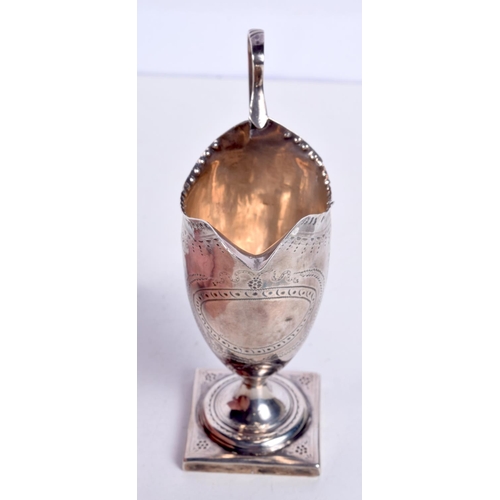 1182 - A GEORGE III SILVER JUG. London 1786. 76 grams. 14.5 cm x 11 cm.