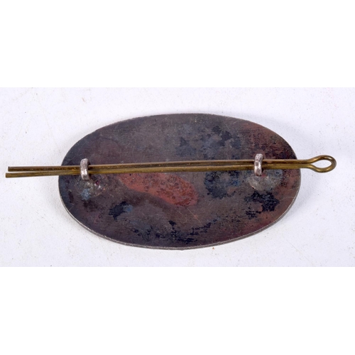 1200 - A VINTAGE GREAT WESTERN RAILWAY LOCOMOTIVE BROOCH. 28 grams. 5.75 cm x 3.5 cm.