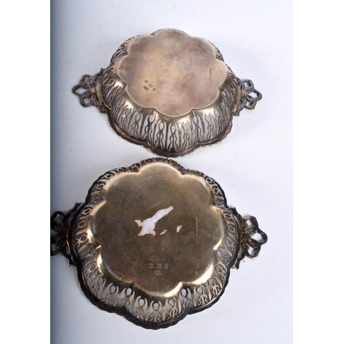 1205 - A PAIR OF ANTIQUE SILVER BON BON DISHES. Birmingham 1911. 172 grams. 14 cm x 11 cm.