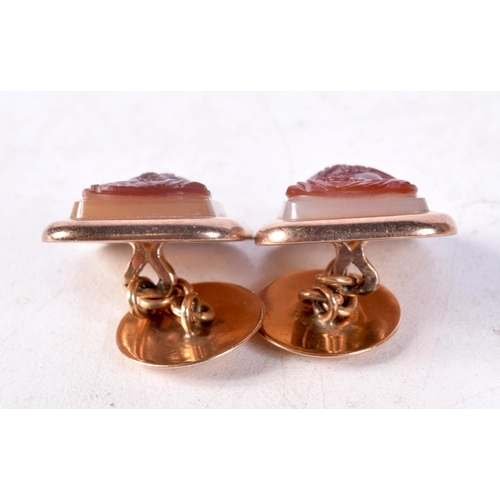 1246 - A LOVELY PAIR OF VICTORIAN GOLD CAMEO CUFFLINKS. 21.5 grams. 2.5 cm x 2 cm.