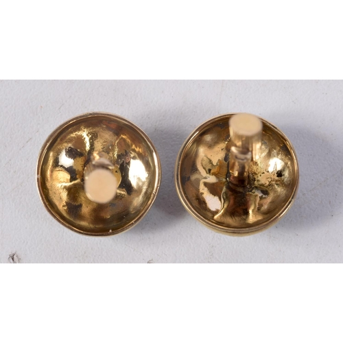 1248 - A PAIR OF 18CT GOLD DAVID WEBB CUFFLINKS. 14.7 grams. 1.7 cm diameter.