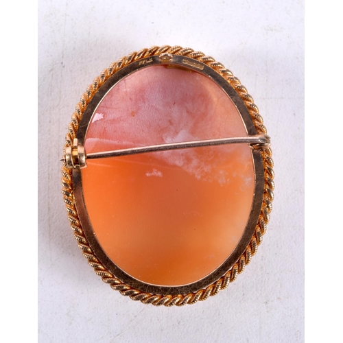 1326 - A 9CT GOLD CAMEO BROOCH. 12.5 grams. 4.5 cm x 3.5 cm.