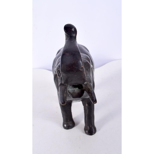 1386 - A BRONZE ELEPHANT. 18 cm x 16 cm.