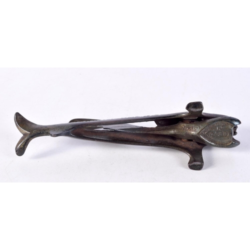 1402 - AN ANTIQUE BRONZE DRAGON FISH NUT CRACKER. 22.5 cm x 6 cm.