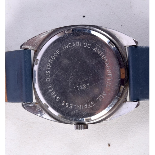 1412 - A VINTAGE AVIA WRISTWATCH. 3.5 cm inc crown.