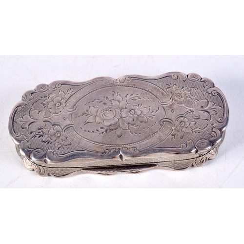 1416 - A VICTORIAN SILVER SNUFF BOX. Birmingham 1866. 67 grams. 8.25 cm x 3.5 cm.