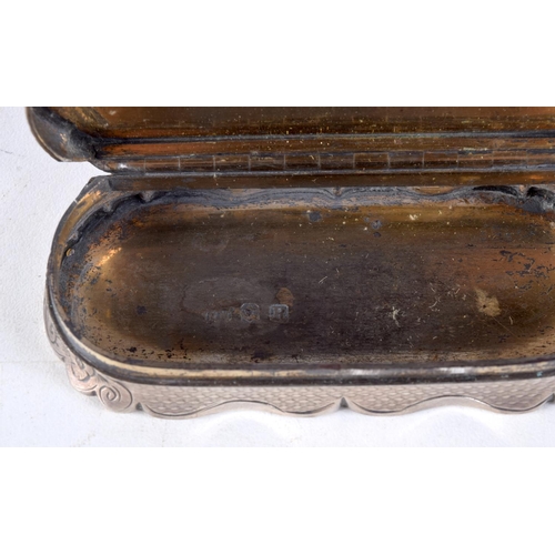 1416 - A VICTORIAN SILVER SNUFF BOX. Birmingham 1866. 67 grams. 8.25 cm x 3.5 cm.